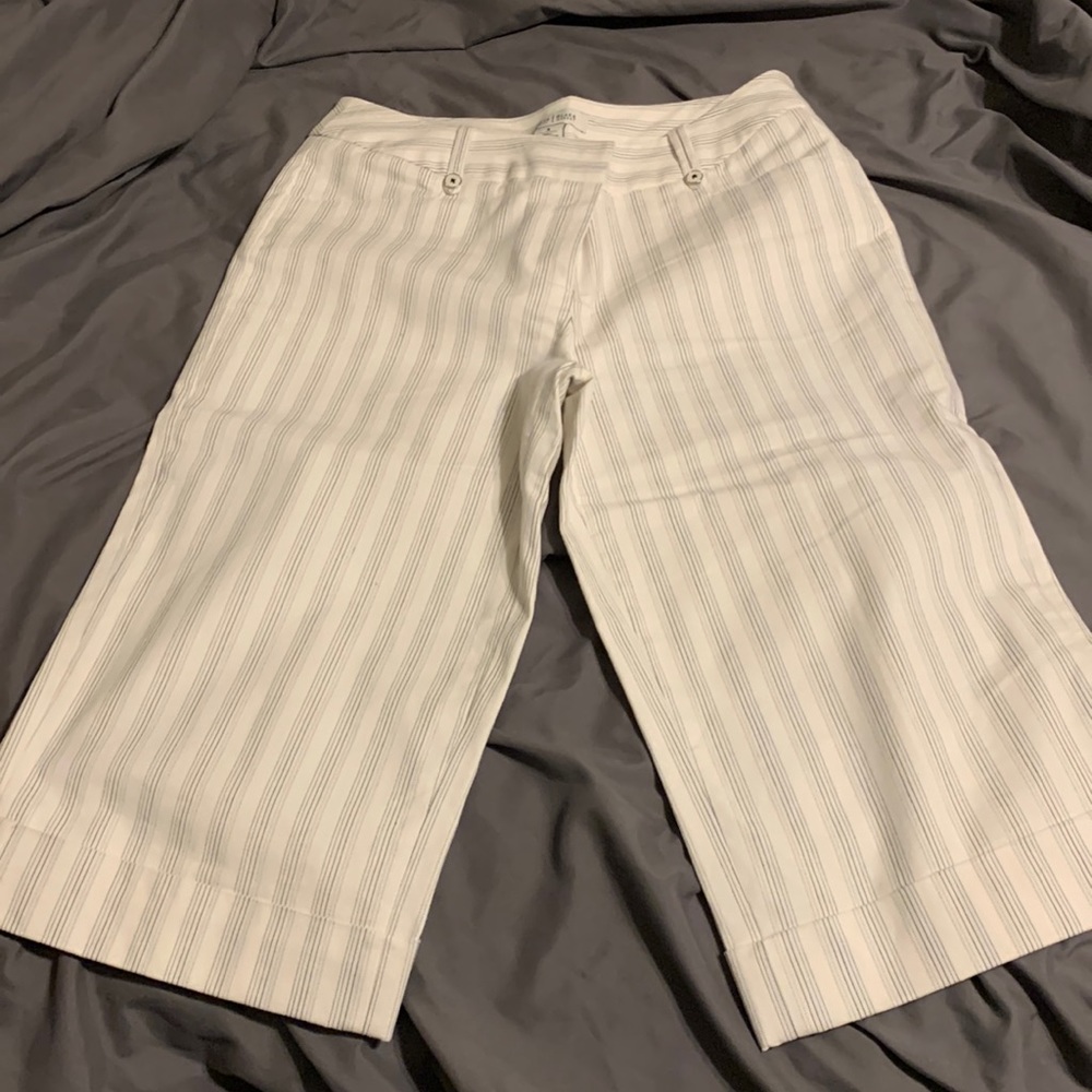 White House Black Market Lined Capris